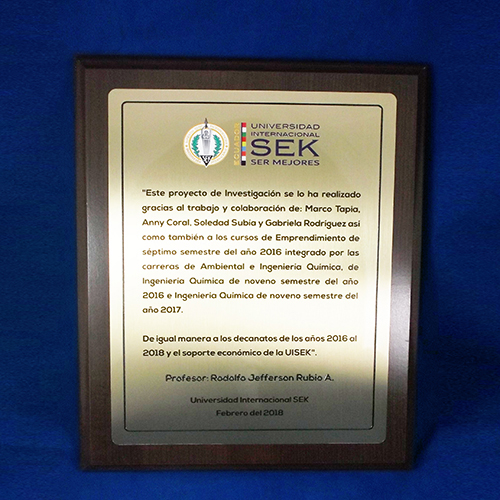 Placa de Madera con Aluminio Dorado
